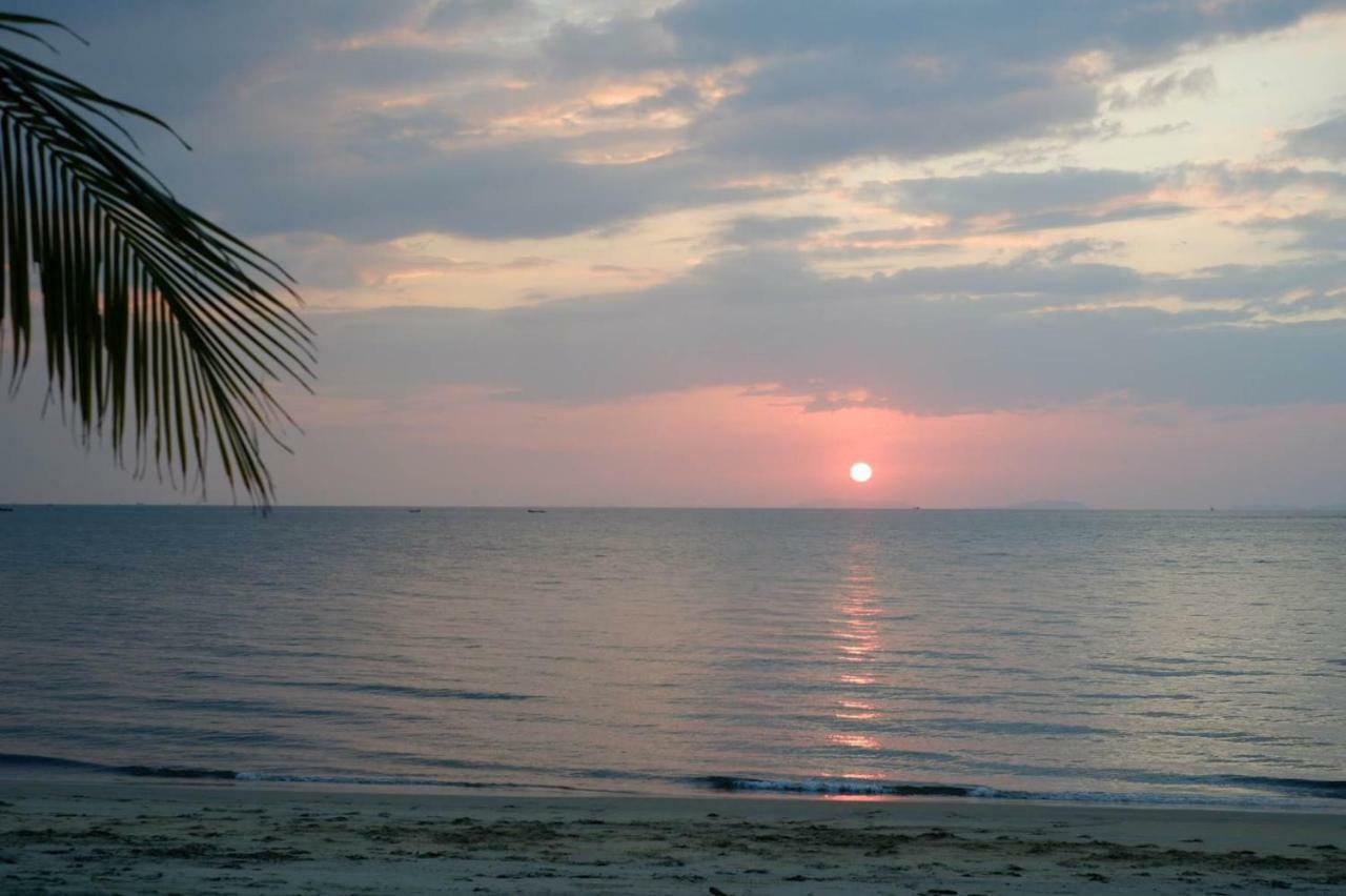 O Little Tent De Koh Chang Hotel Ranong Exterior photo